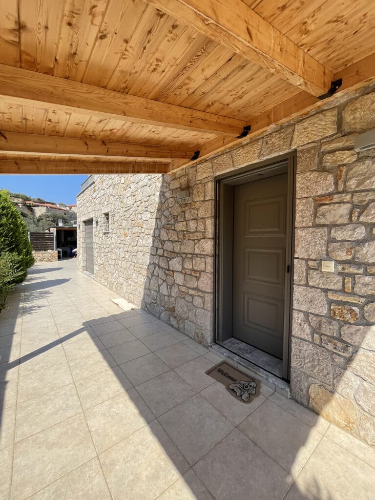διαχειριση airbnb εξωπορτα και εξωτερικος χωρος